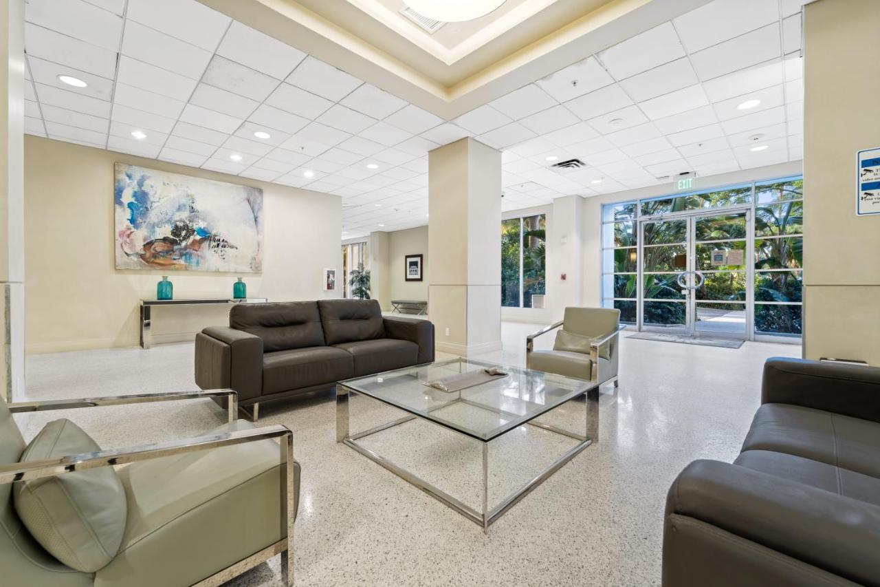Beach Bliss Steps To Ocean, Pool & Game Room Fun Hollywood Exterior photo